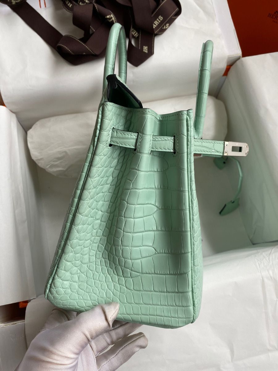 Hermes Birkin 25 Retourne Handmade Bag In Vert D'eau Matte Alligator Leather - Image 8