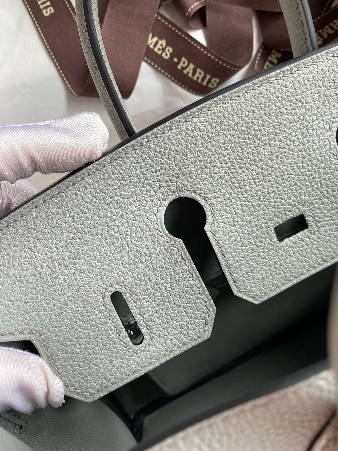 Hermes Birkin 25 Retourne Handmade Bag in Gris Mouette Clemence Leather - Image 9
