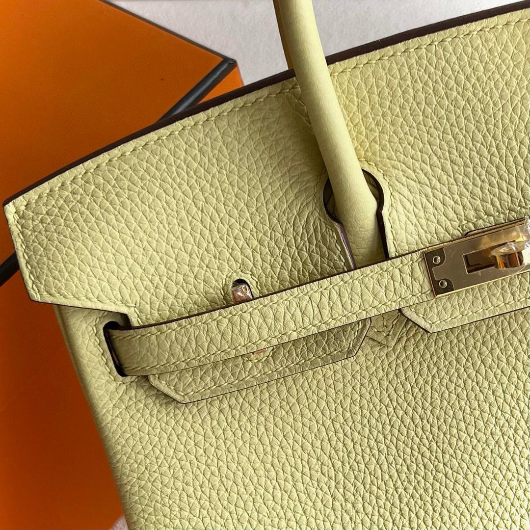 Hermes Birkin 25 Retourne Handmade Bag in Jaune Poussin Clemence Leather - Image 4
