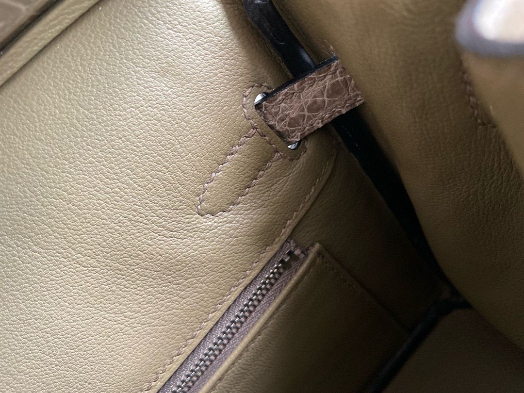 Hermes Birkin 25 Handmade Bag in Tourterelle Porosus Crocodile Shiny Skin - Image 9