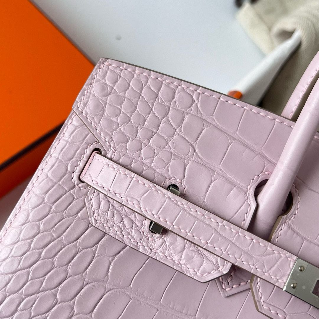 Hermes Birkin 25 Sellier Handmade Bag in Mauve Pale Matte Alligator Leather - Image 3