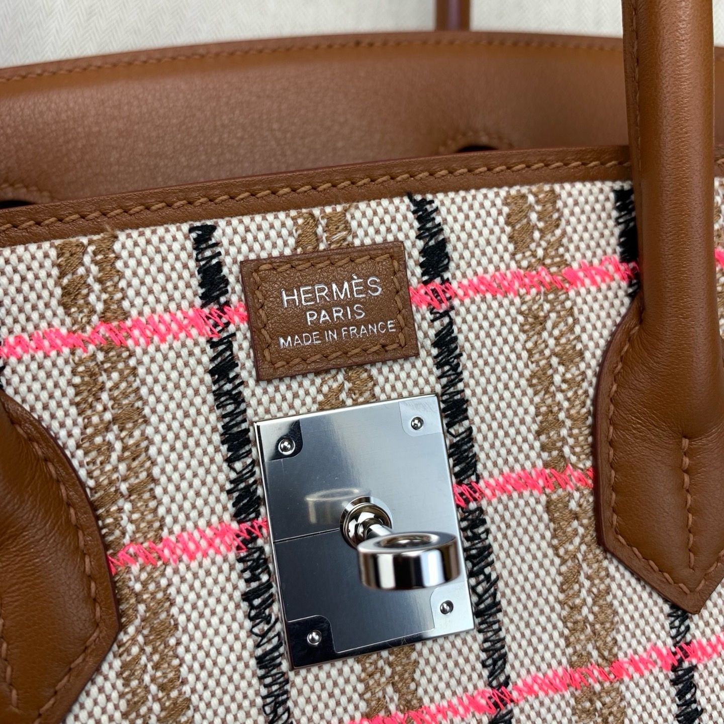 Hermes Shoulder Birkin Light 29 Bag in Toile and Gold Swift Calfskin - Image 7