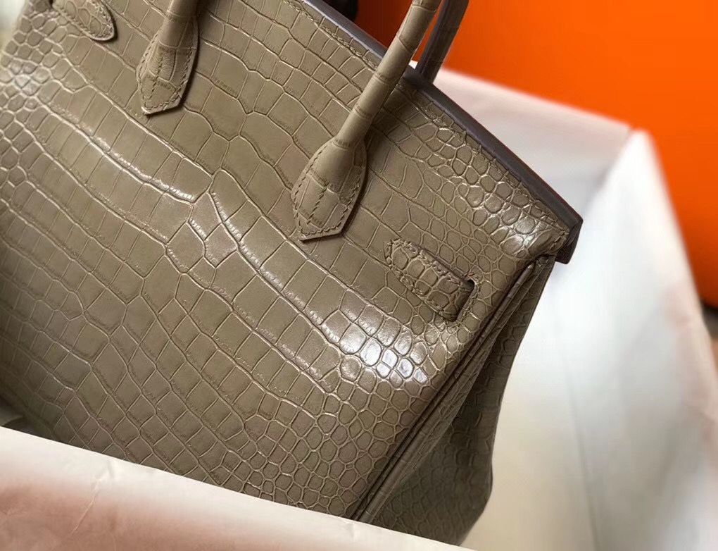 Hermes Birkin 30cm Bag In Taupe Embossed Crocodile Leather - Image 5