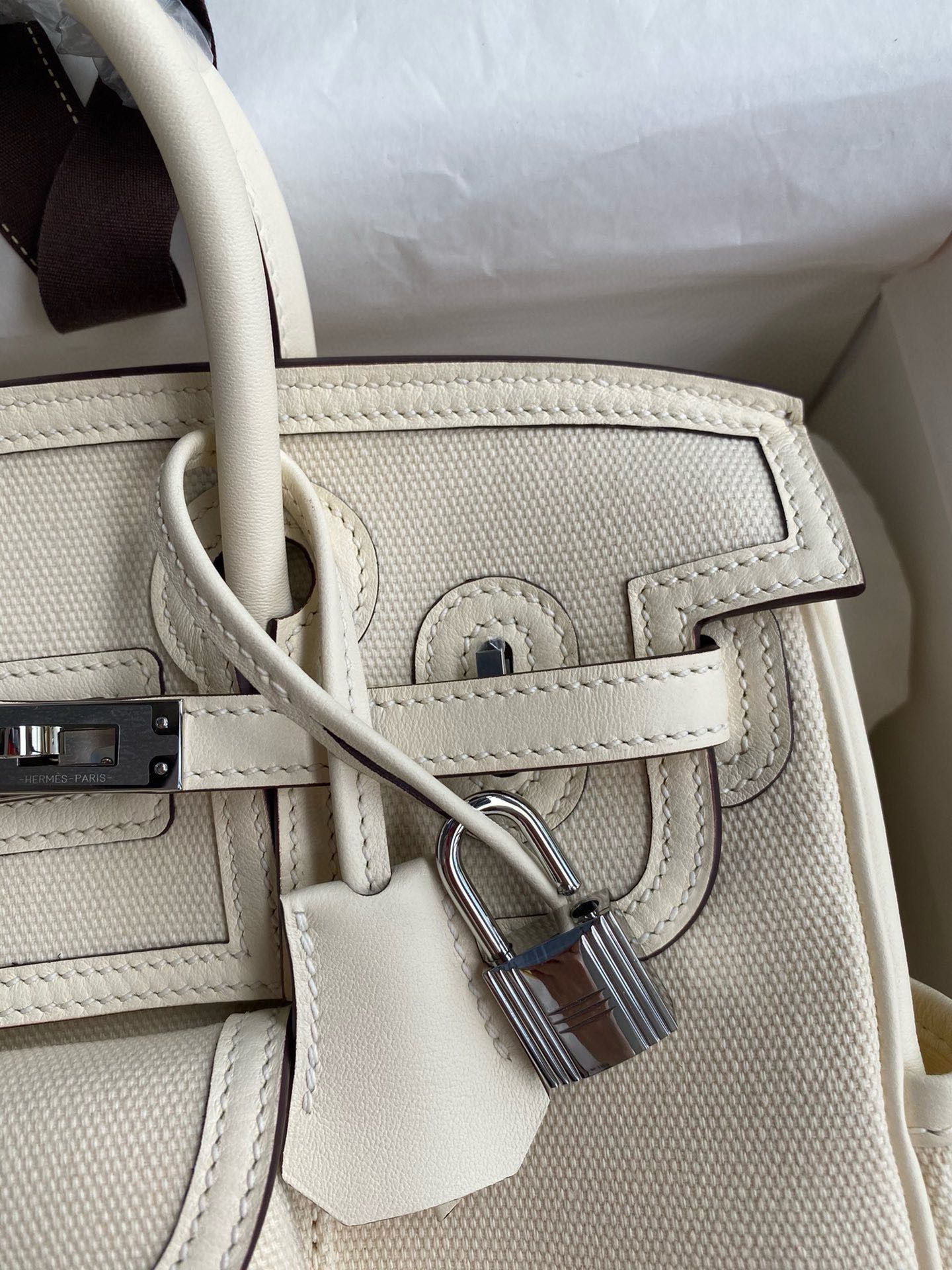 Hermes Birkin Cargo 25 Bag in Craie Toile and Swift Leather - Image 9