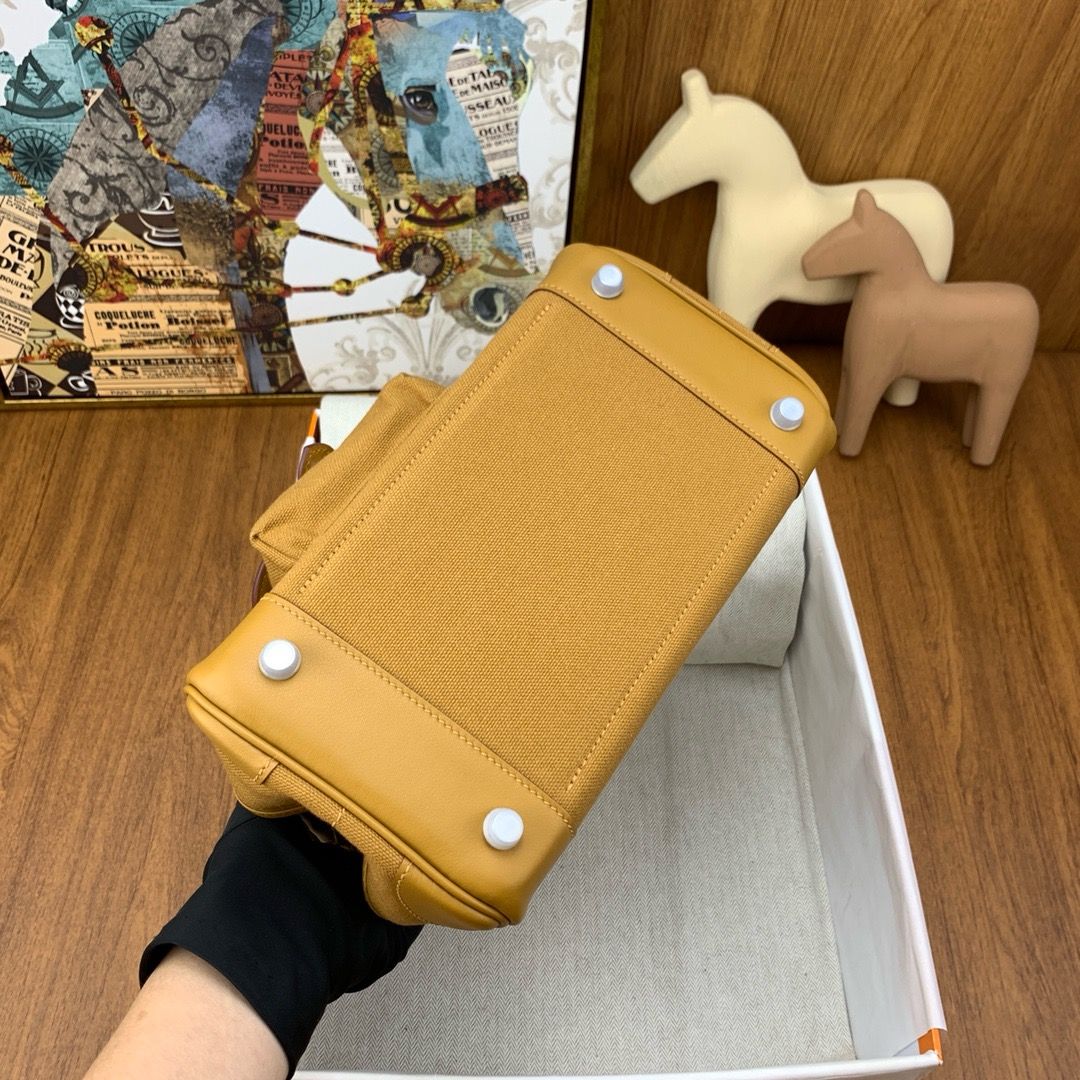 Hermes Birkin Cargo 25 Bag in Sesame Toile and Swift Leather - Image 8