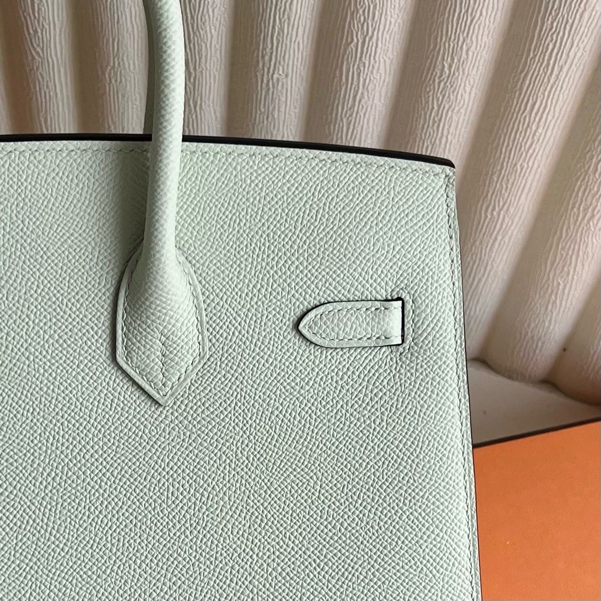 Hermes Birkin 25 Sellier Handmade Bag in Vert Fizz Epsom Calfskin - Image 9