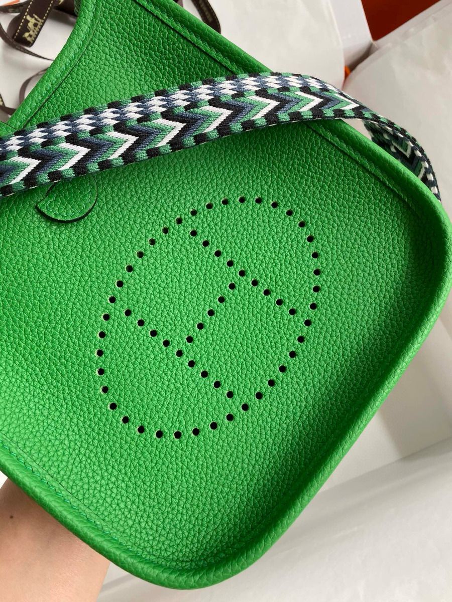 Hermes Evelyne Mini Handmade Bag in Bamboo Clemence Leather - Image 4