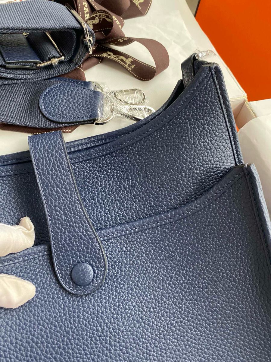 Hermes Evelyne III PM 29 Handmade Bag in Blue Saphir Clemence Leather - Image 6
