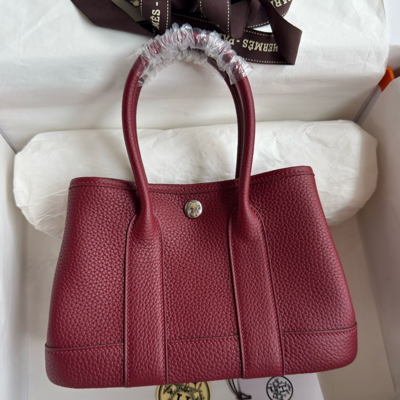 Hermes Neo Garden Party 23 Handmade Bag in Bordeaux Clemence Leather