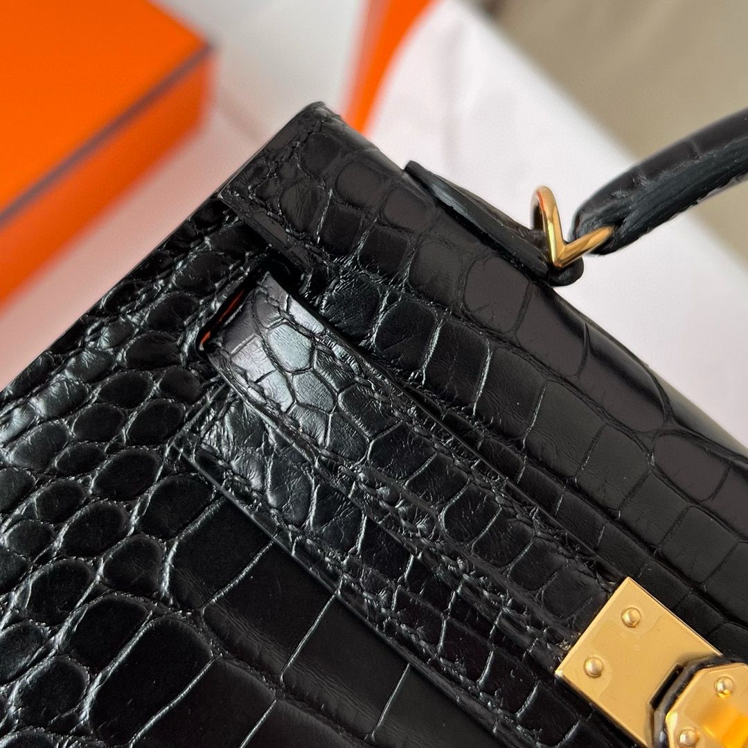 Hermes Kelly Mini II Sellier Handmade Bag in Black Matte Alligator Leather - Image 5