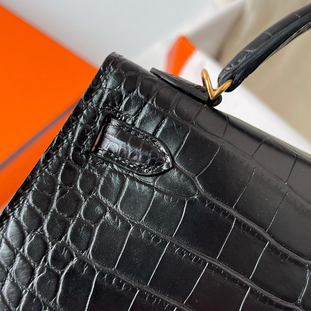 Hermes Kelly Mini II Sellier Handmade Bag in Black Matte Alligator Leather - Image 7
