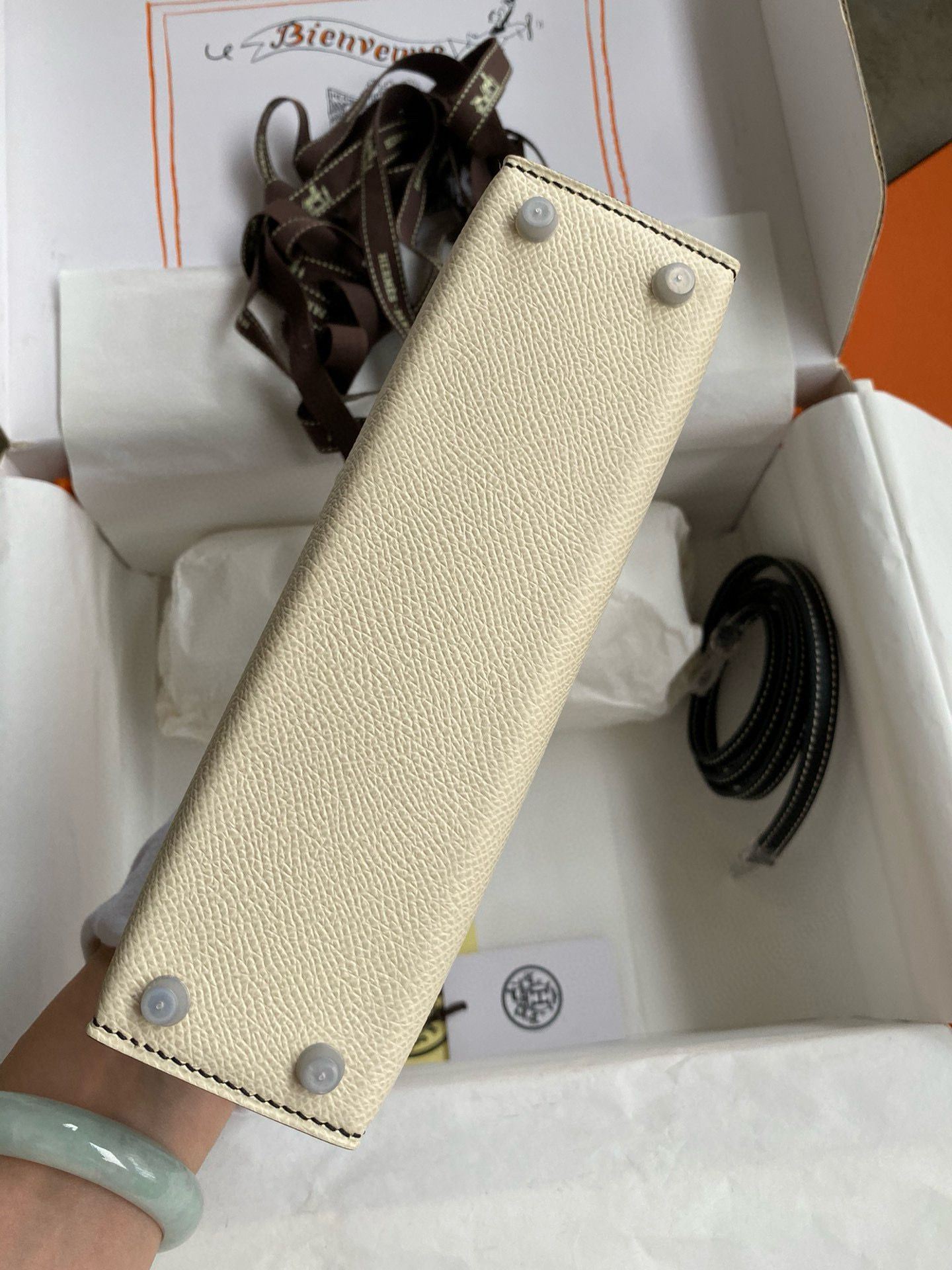 Hermes Kelly Mini II Sellier Bicolor Handmade Bag in Nata and Black Epsom Calfskin - Image 4