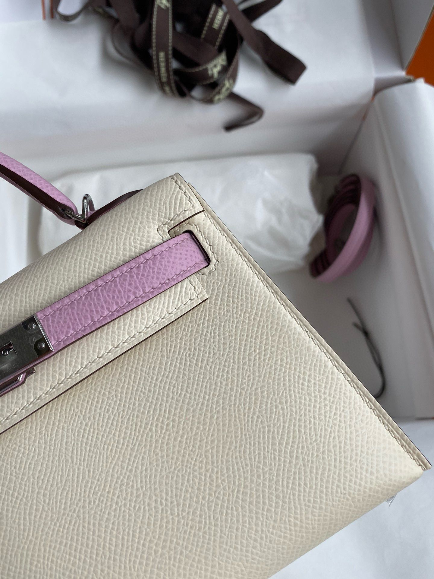 Hermes Kelly Mini II Sellier Bicolor Handmade Bag in Nata and Mauve Sylvestre Epsom Calfskin - Image 5