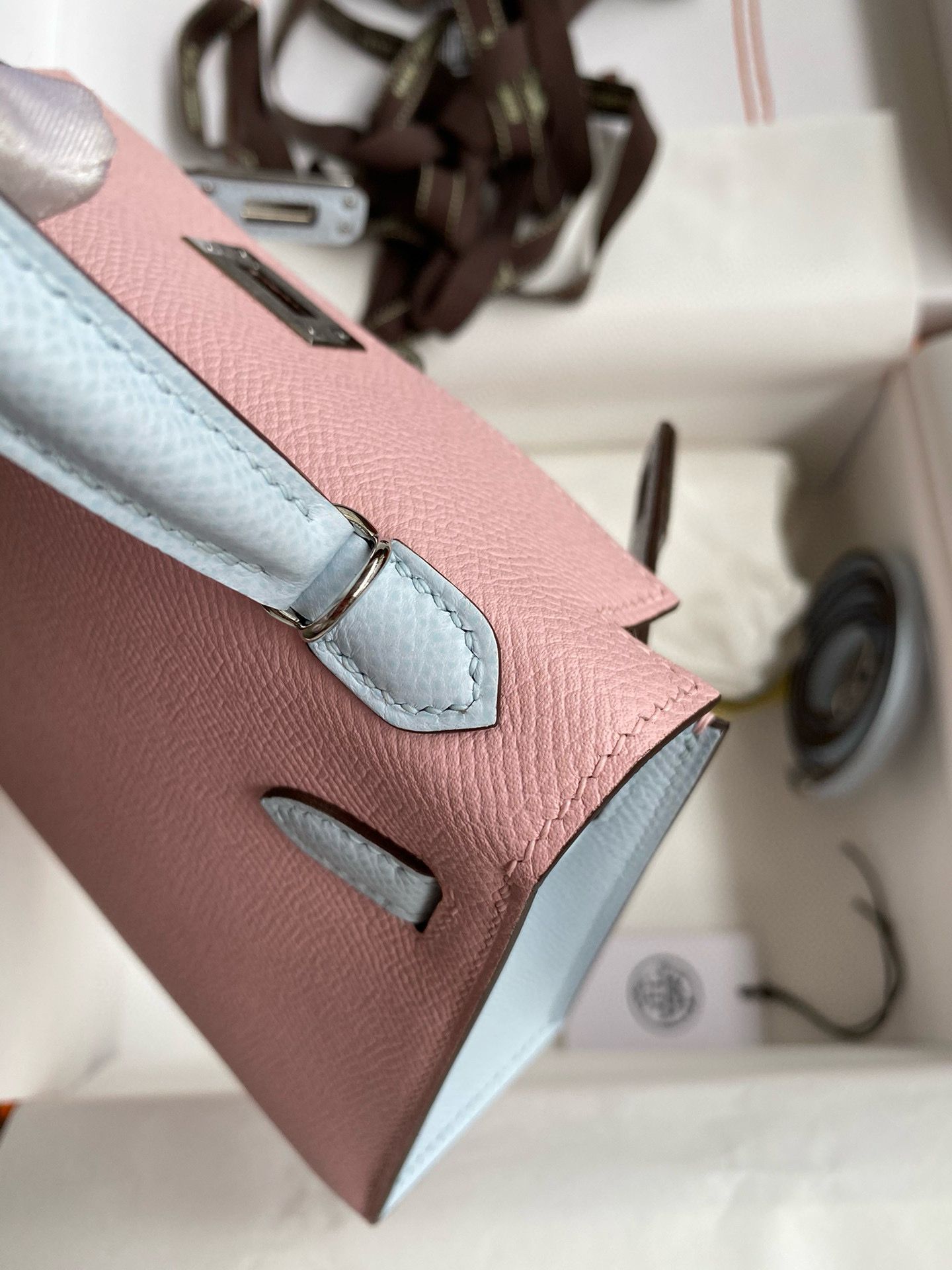 Hermes Kelly Mini II Sellier Bicolor Handmade Bag in Rose Sakura and Blue Brume Epsom Calfskin - Image 8