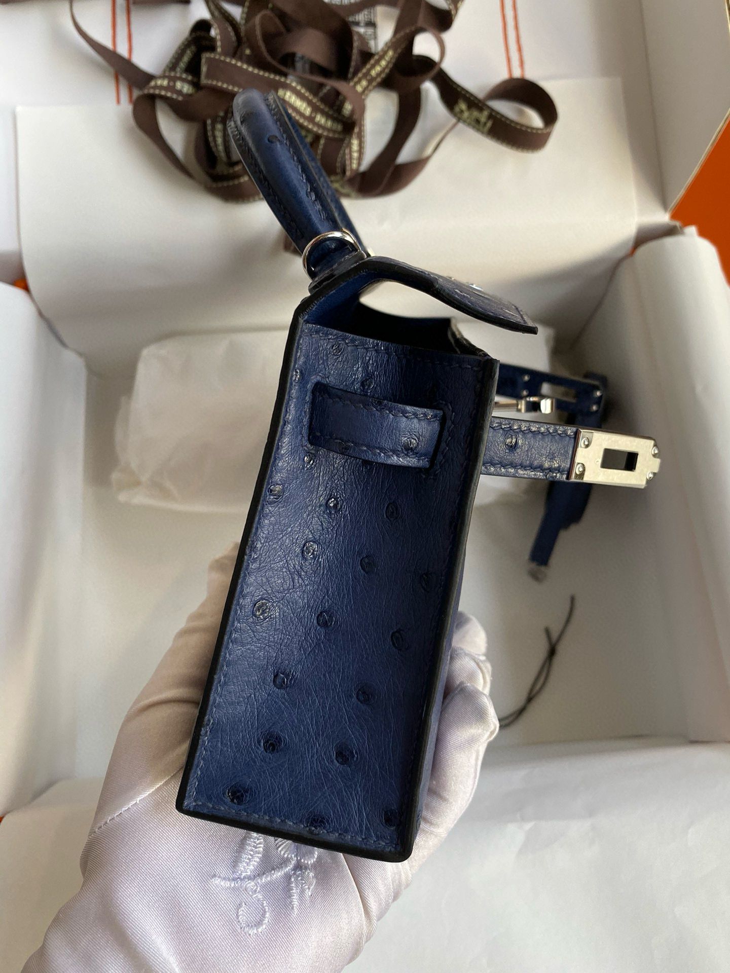 Hermes Kelly Mini II Sellier Handmade Bag In Blue Iris Ostrich Leather - Image 7