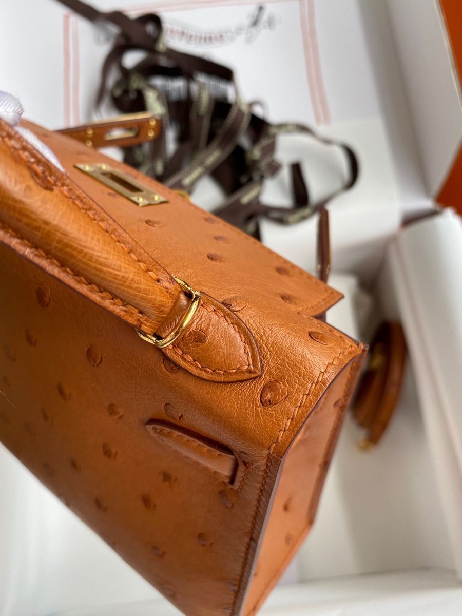 Hermes Kelly Mini II Sellier Handmade Bag In Gold Ostrich Leather - Image 8