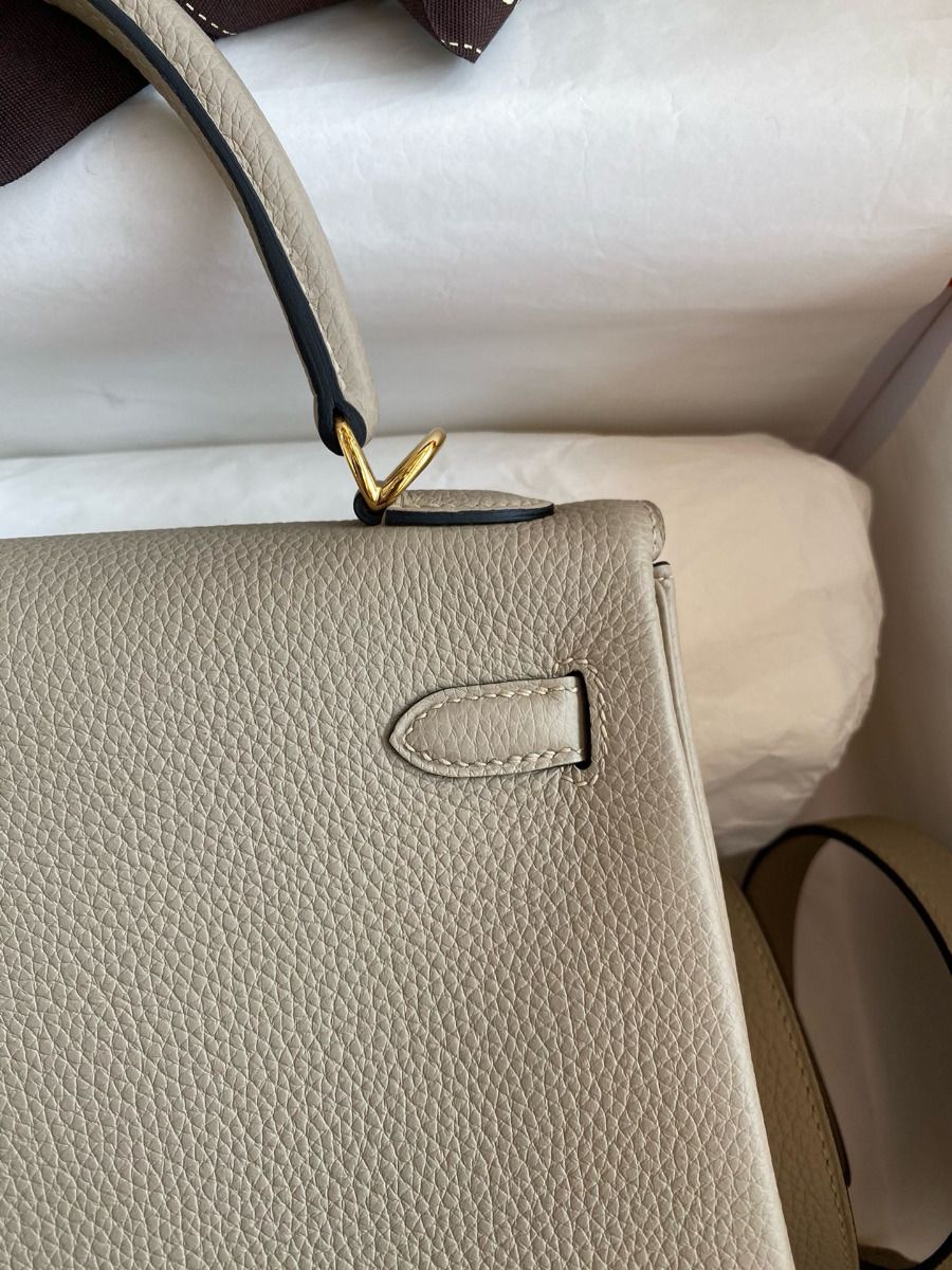 Hermes Kelly Retourne 25 Handmade Bag In Gris Tourterelle Clemence Leather - Image 5