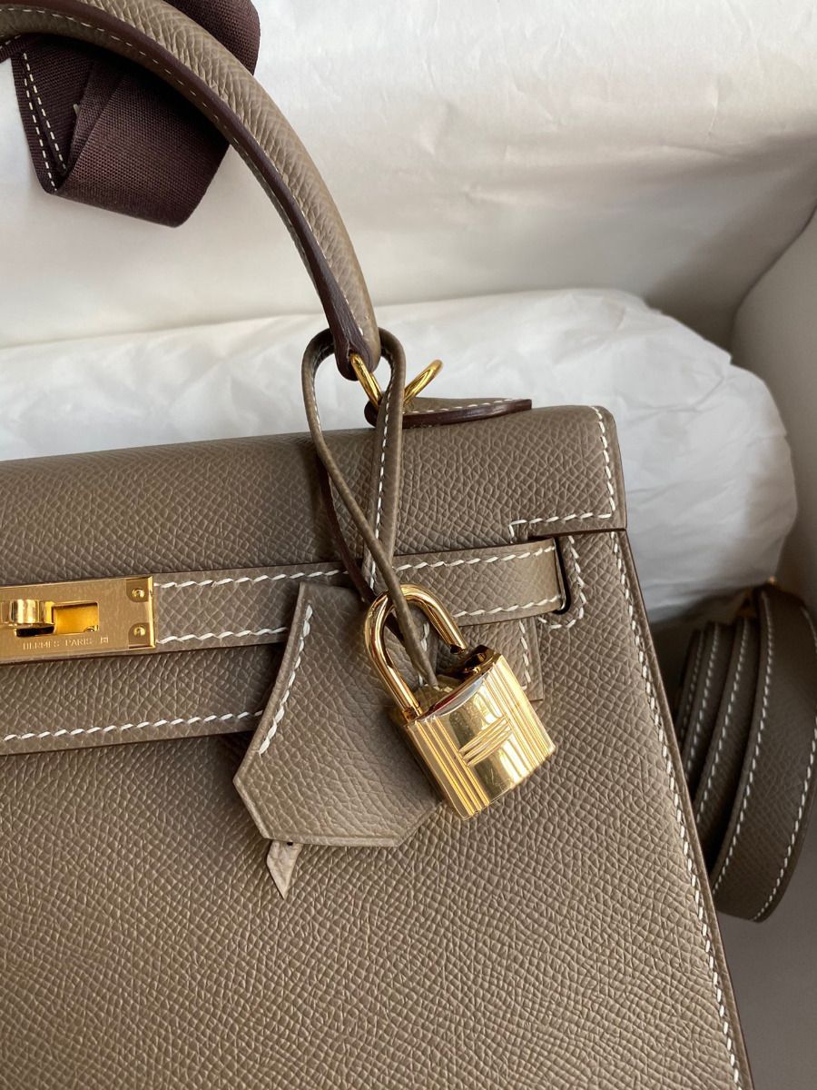 Hermes Kelly Sellier 25 Handmade Bag In Taupe Epsom Calfskin - Image 4