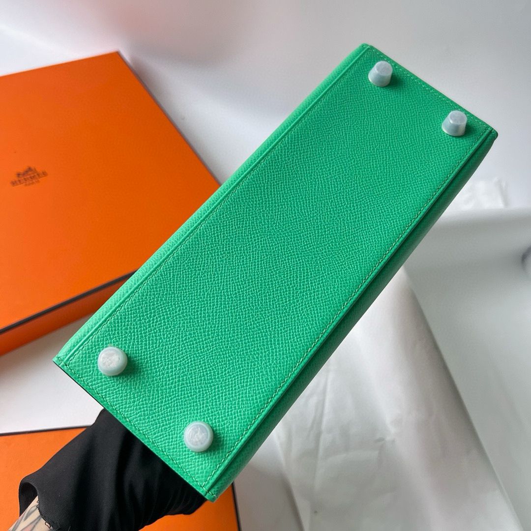 Hermes Kelly Sellier 25 Handmade Bag in Vert Comics Epsom Calfskin - Image 9