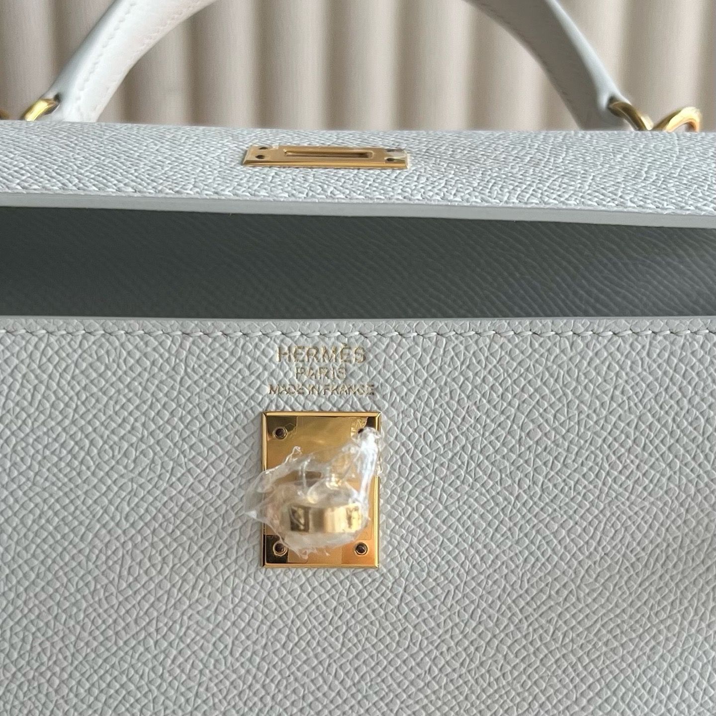 Hermes Kelly Sellier 25 Handmade Bag in White Epsom Calfskin - Image 9