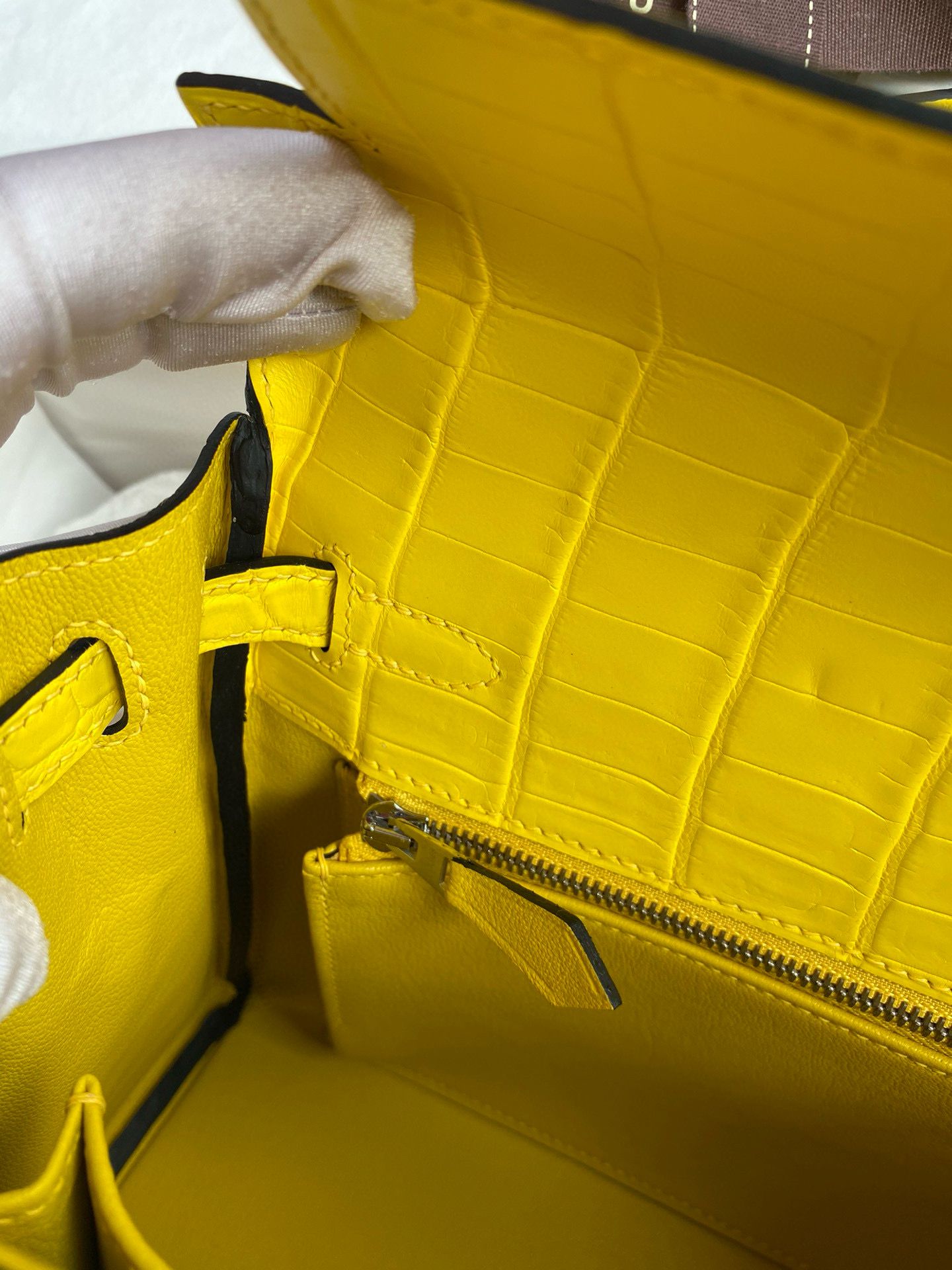 Hermes Kelly Retourne 25 Handmade Bag in Mimosa Crocodile Niloticus Matte Skin - Image 10