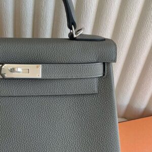 Hermes Kelly Retourne 28 Handmade Bag in Meyer Clemence Leather