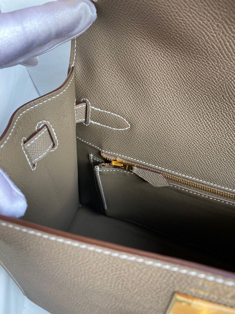Hermes Kelly Sellier 28 Handmade Bag In Taupe Epsom Calfskin - Image 10