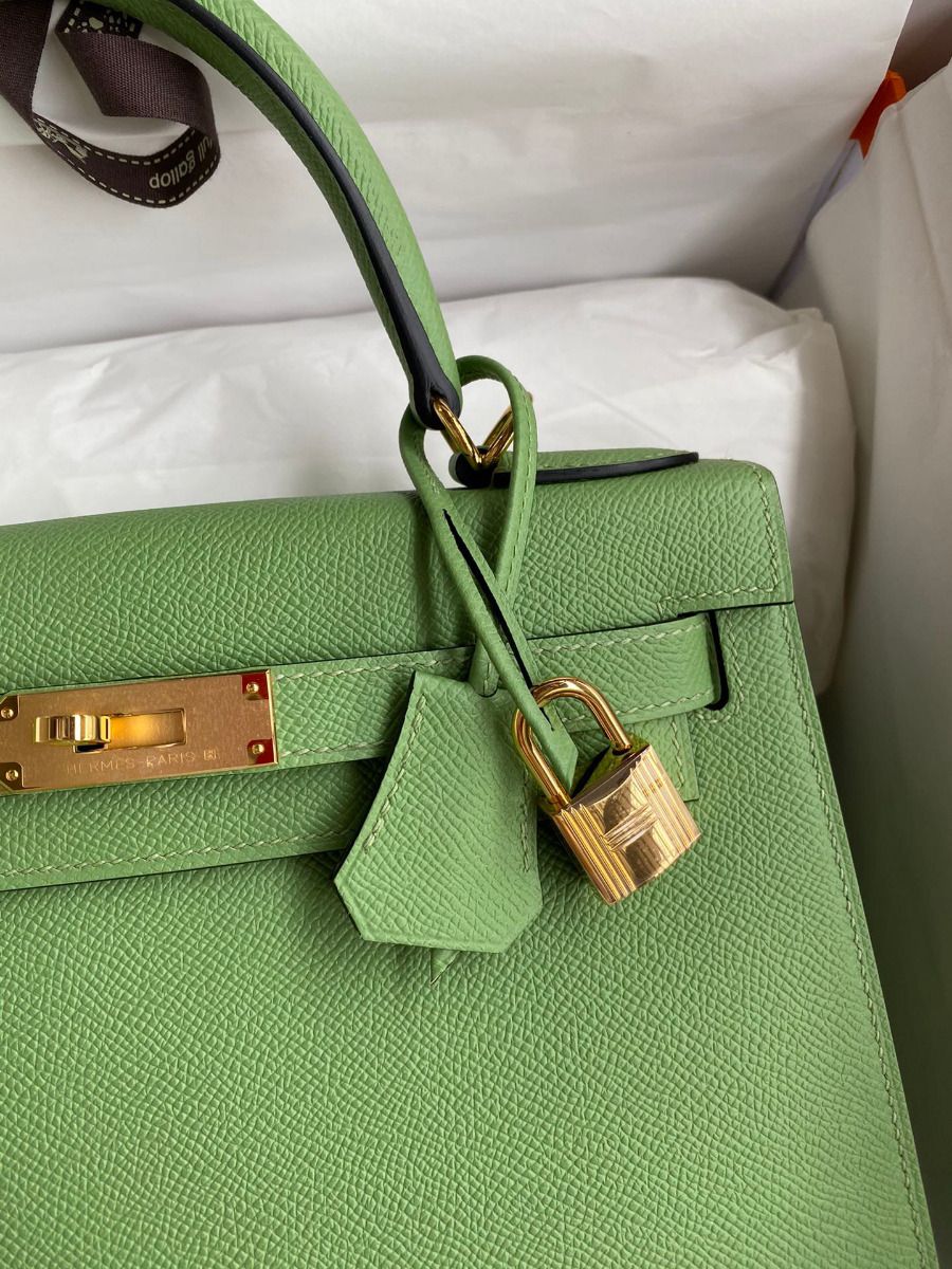 Hermes Kelly Sellier 28 Handmade Bag In Vert Criquet Epsom Calfskin - Image 4