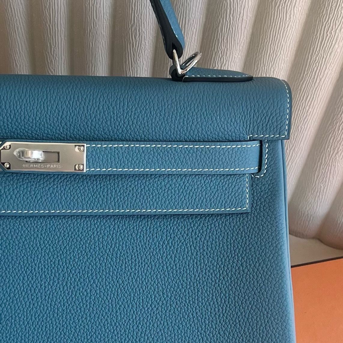Hermes Kelly Retourne 32 Handmade Bag in Blue Jean Clemence Leather - Image 6