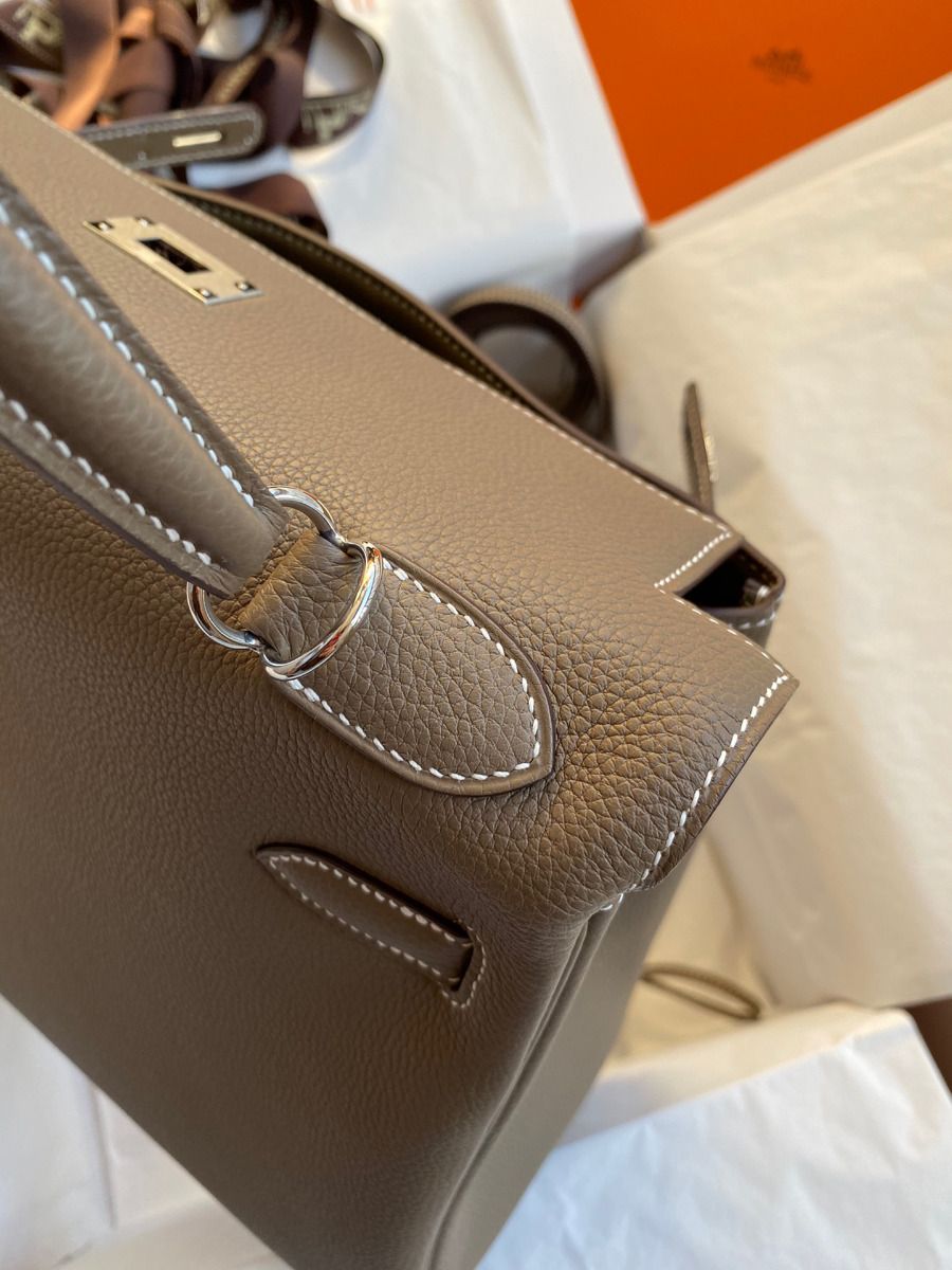 Hermes Kelly Retourne 32 Handmade Bag In Taupe Clemence Leather - Image 7