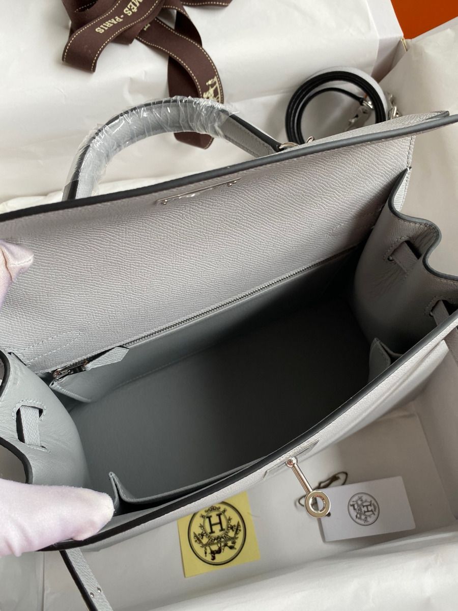Hermes Kelly Sellier 32 Handmade Bag in Blue Glacier Epsom Calfskin - Image 9