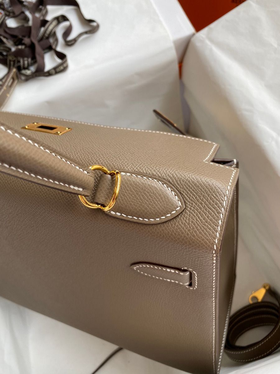 Hermes Kelly Sellier 32 Handmade Bag In Taupe Epsom Calfskin - Image 7
