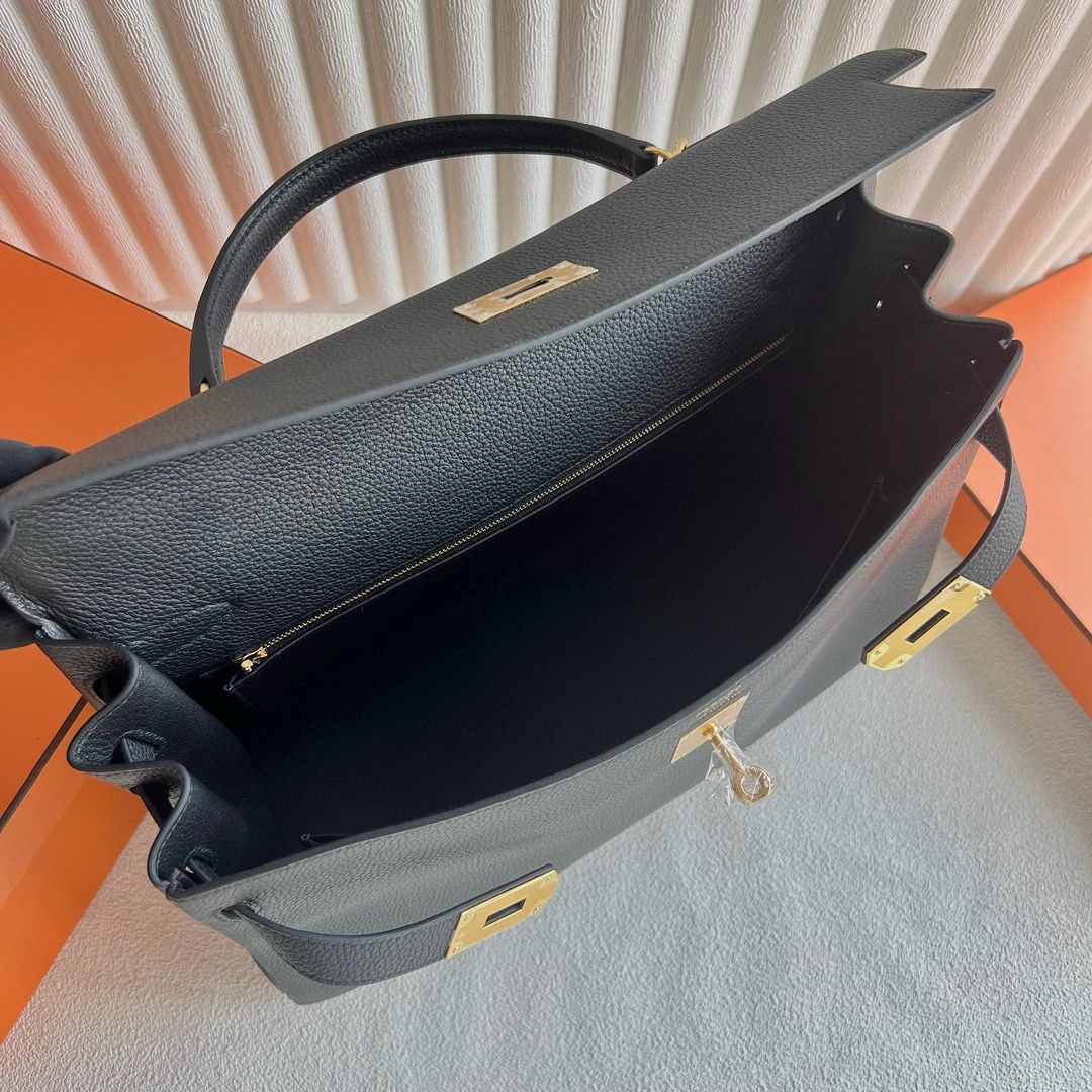 Hermes Kelly Retourne 40 Handmade Bag in Black Clemence Leather - Image 6