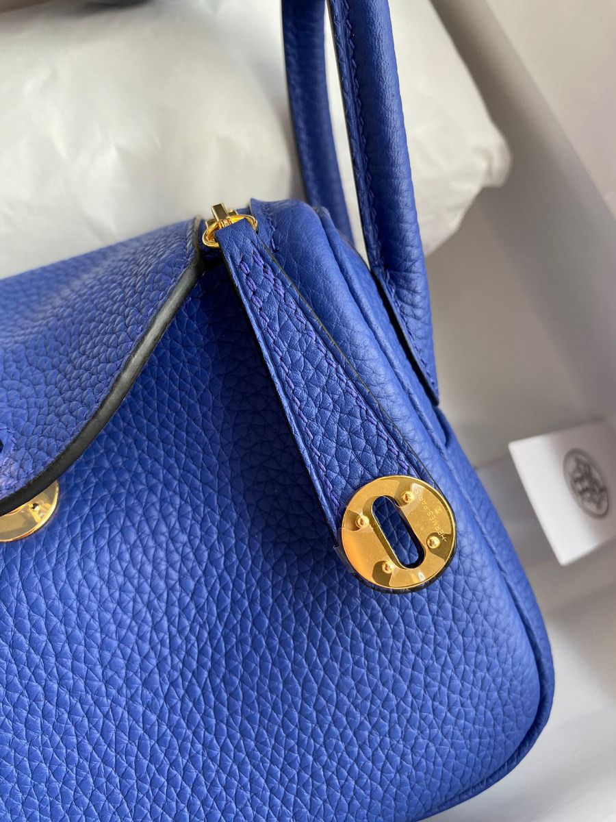 Hermes Mini Lindy Handmade Bag In Blue Electric Clemence Leather - Image 4