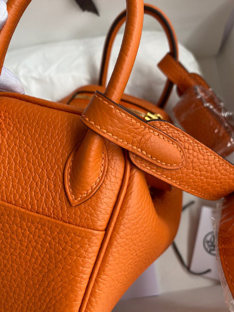 Hermes Mini Lindy Handmade Bag In Orange Clemence Leather - Image 6