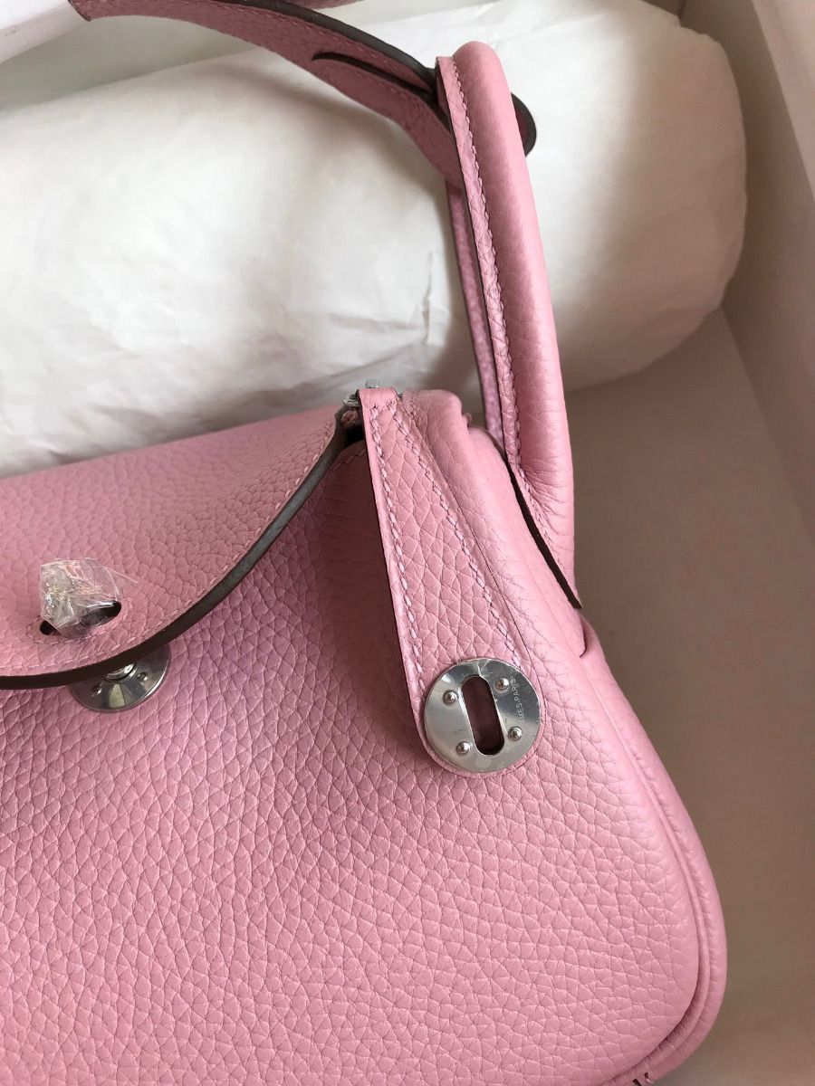 Hermes Mini Lindy Handmade Bag In Pink Clemence Leather - Image 4