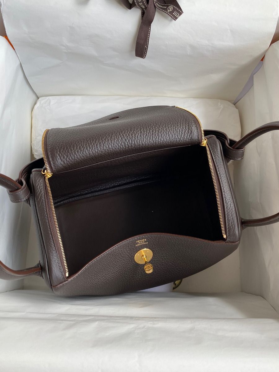Hermes Lindy 26 Handmade Bag In Ebene Clemence Leather - Image 9