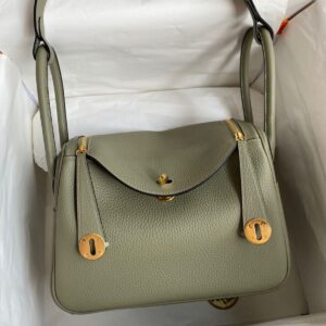 Hermes Lindy 26 Handmade Bag In Sauge Clemence Leather