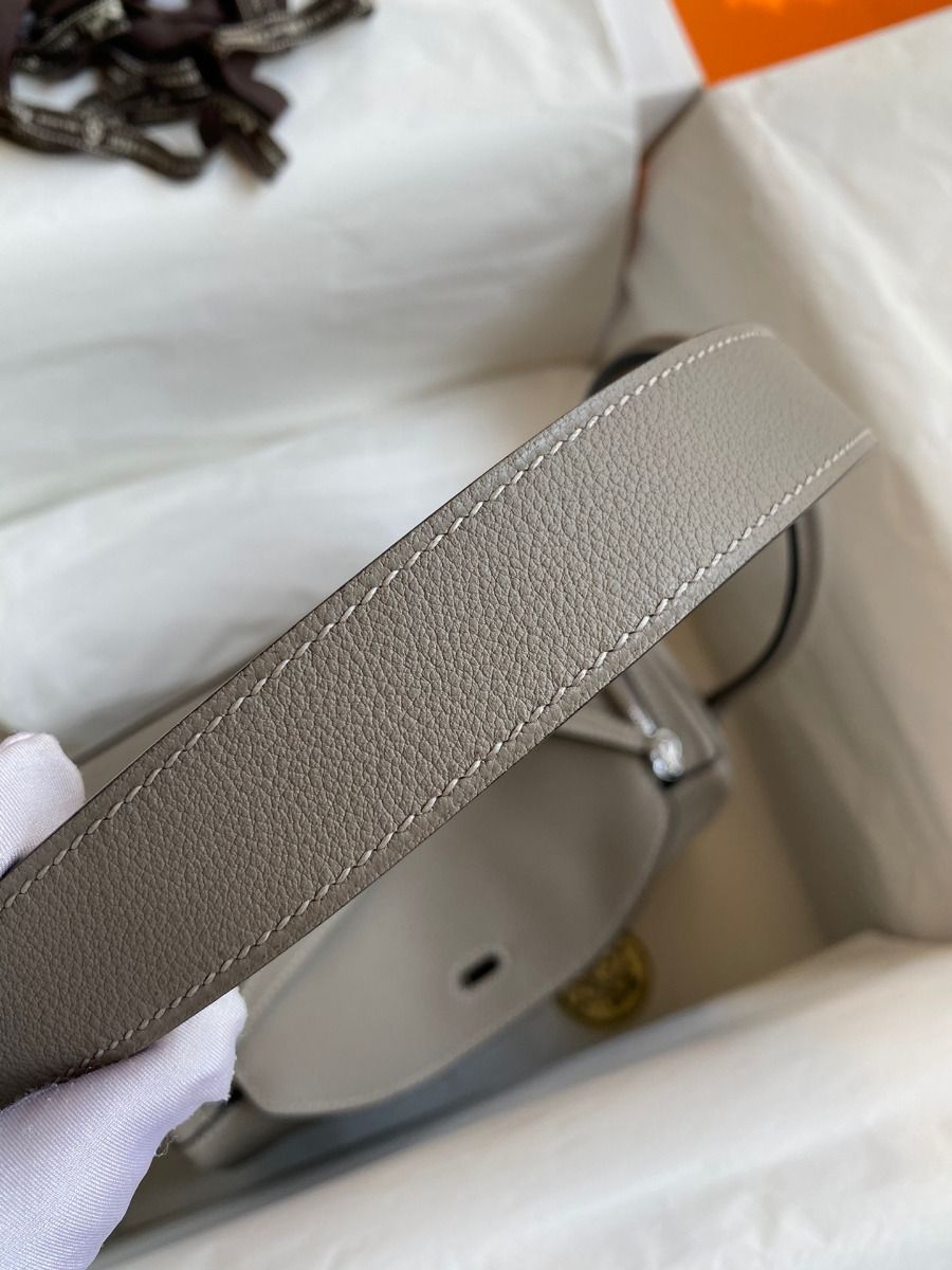 Hermes Lindy 26 Handmade Bag In Gris Asphalt Evercolor Leather - Image 8