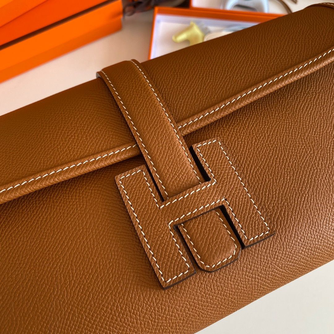 Hermes Jige Elan 29 Clutch Bag In Gold Epsom Leather - Image 5