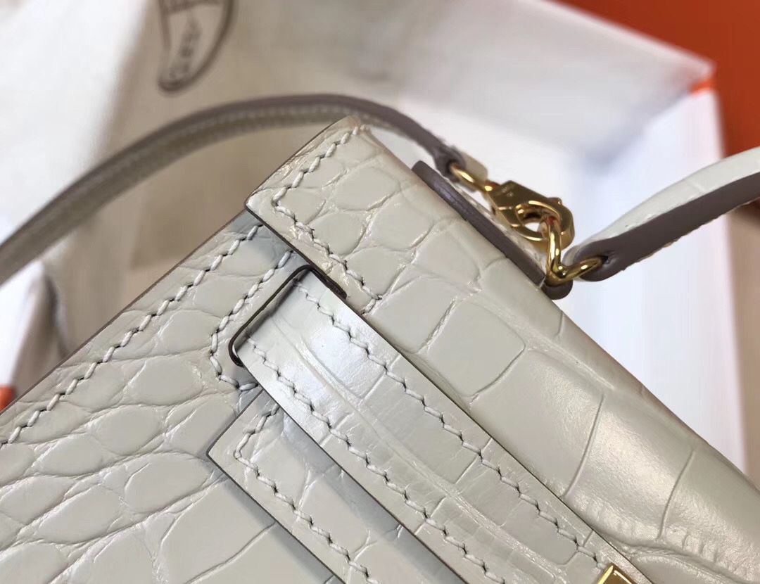 Hermes Kelly Mini II Handmade Bag In Beton Crocodile Embossed Leather - Image 9