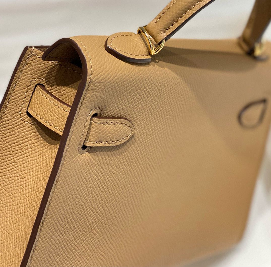 Hermes Kelly Mini II Bag In Chai Epsom Leather GHW - Image 7