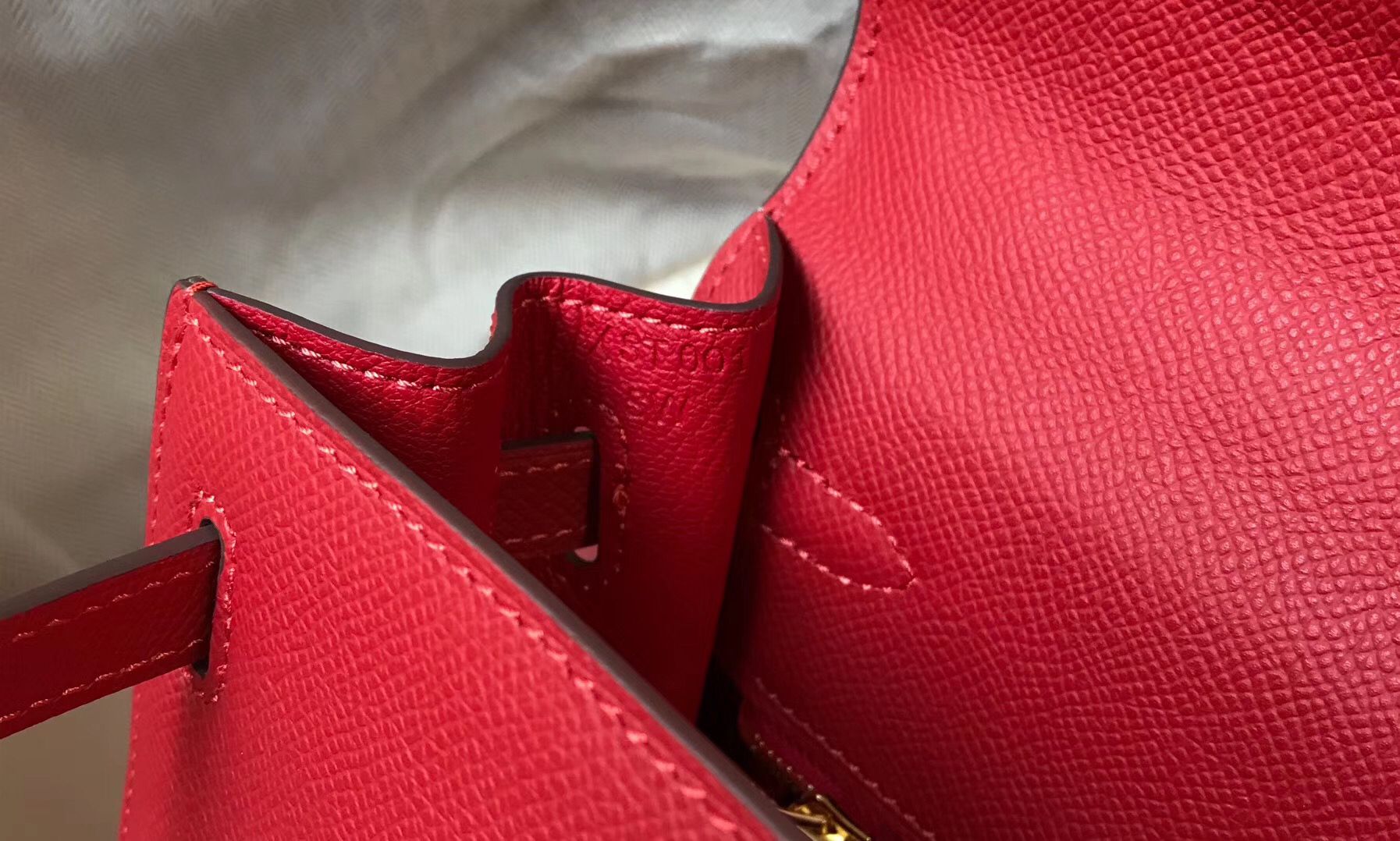 Hermes Kelly 25cm Sellier Bag In Red Epsom Leather - Image 9