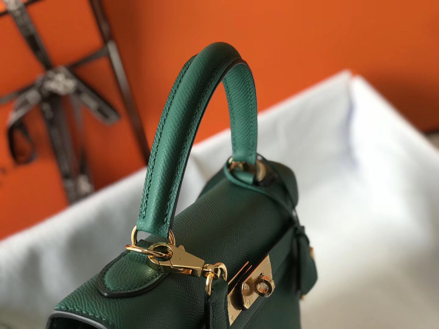 Hermes Kelly 32cm Bag In Vert Vertigo Epsom Leather GHW - Image 5