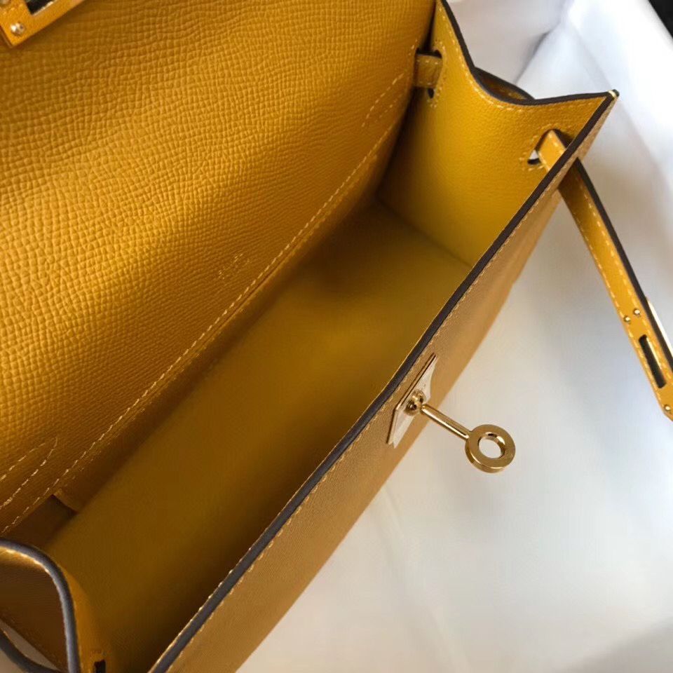 Hermes Kelly Pochette Bag In Yellow Epsom Leather - Image 9