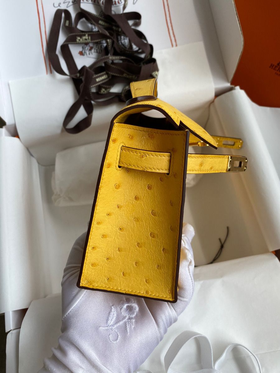 Hermes Kelly Pochette Handmade Bag In Jaune Ambre Ostrich Leather - Image 9