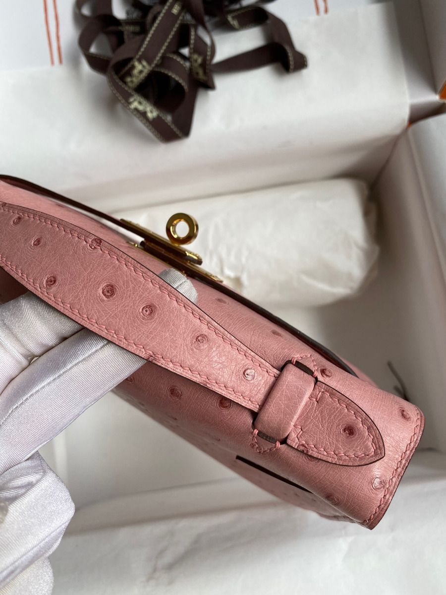 Hermes Kelly Pochette Handmade Bag In Terre Cuite Ostrich Leather - Image 6