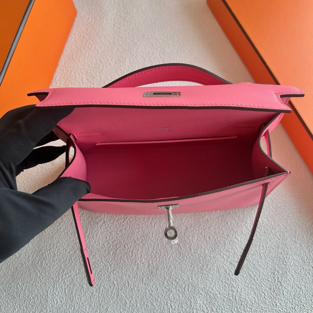 Hermes Kelly Pochette Handmade Bag in Rose Azalee Swift Calfskin - Image 9