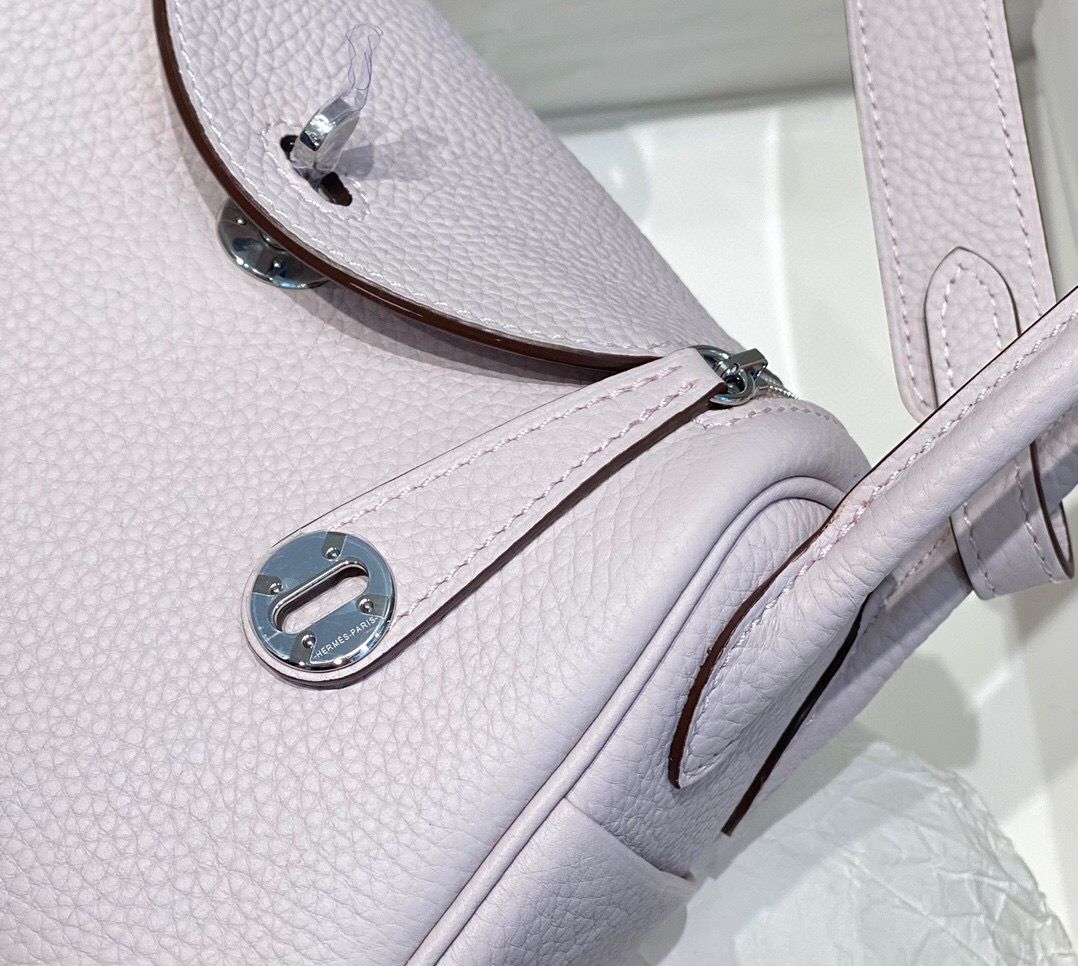 Hermes Lindy Mini Bag In Mauve Pale Clemence Leather PHW - Image 7