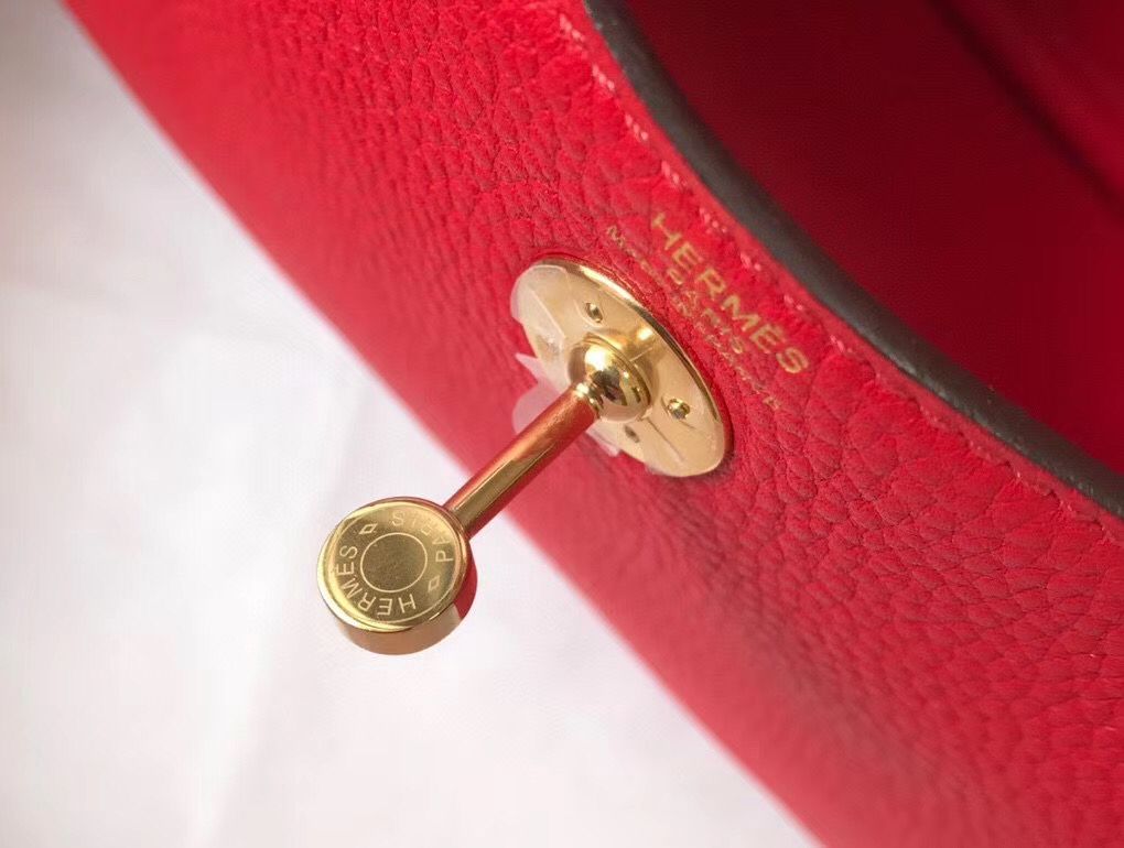 Hermes Lindy Mini Bag In Red Clemence Leather GHW - Image 6